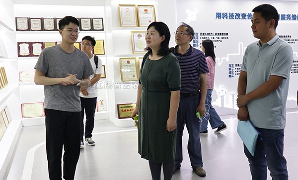 國家植保機械質量監督檢驗中心副主任劉燕一行蒞臨茄子视频免费观看考察交流