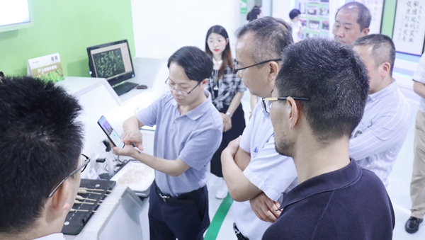 杭州市科技局局長趙喜凱一行蒞臨茄子视频免费观看考察調研1